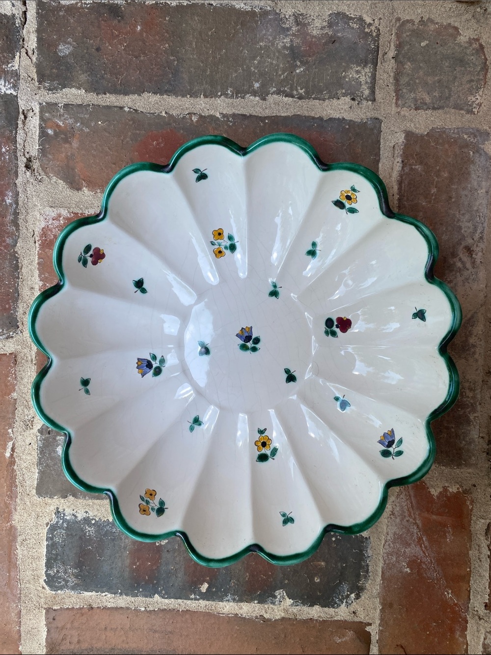 Gmundner Keramik Austrian Scalloped Streublumen Serving Bowl